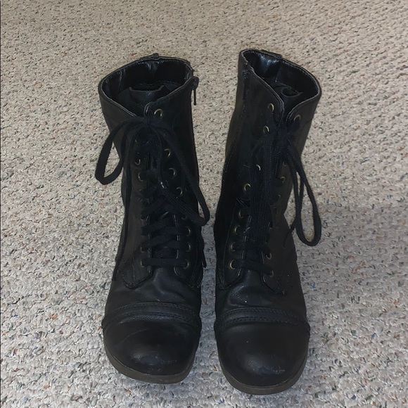 womens leather combat boots